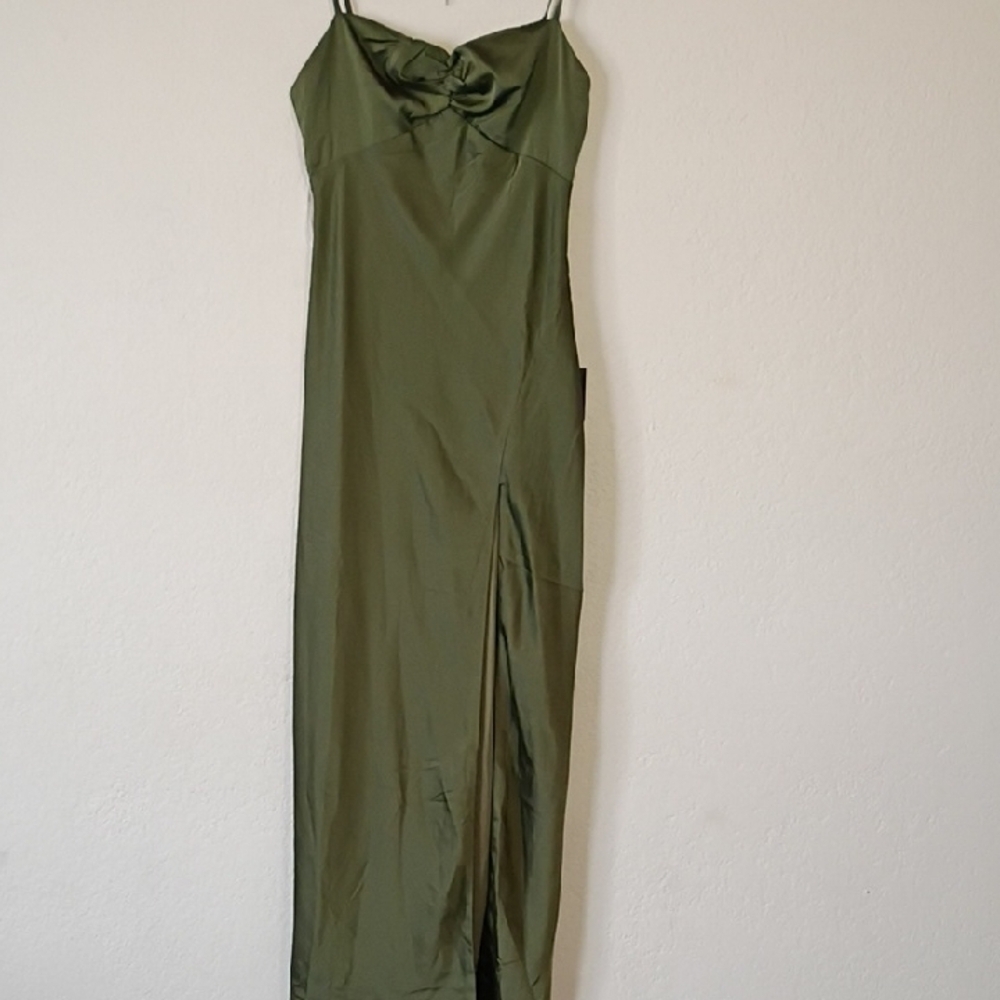 Lulu's Women's Serene Beauty Olive Gren Maxi Dress Size M - Picture 2 of 11